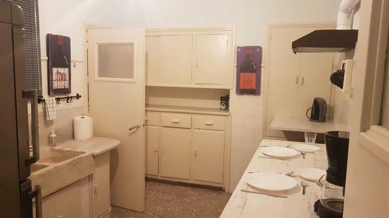 Violet Errathens Apartment - Athens Center, 7 Bd, 3 Bath מראה חיצוני תמונה