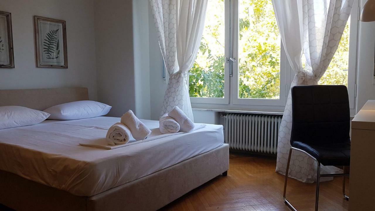 Violet Errathens Apartment - Athens Center, 7 Bd, 3 Bath מראה חיצוני תמונה