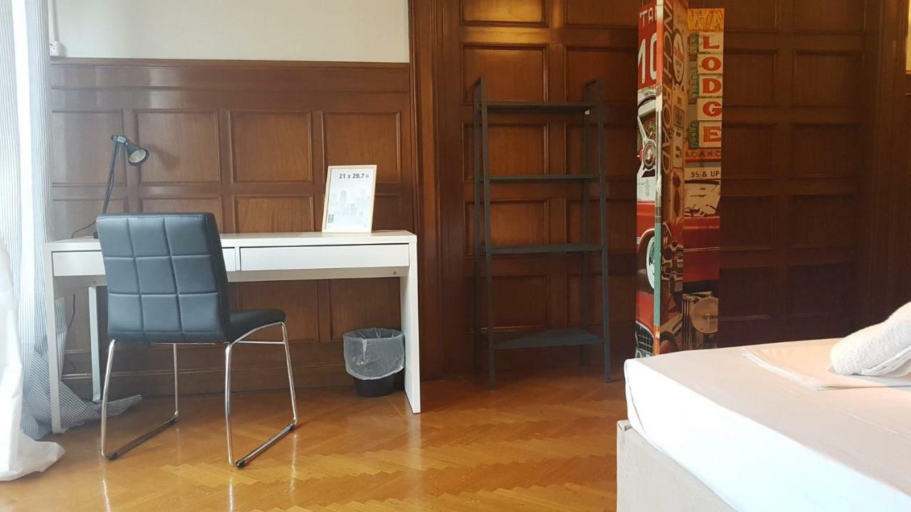 Violet Errathens Apartment - Athens Center, 7 Bd, 3 Bath מראה חיצוני תמונה