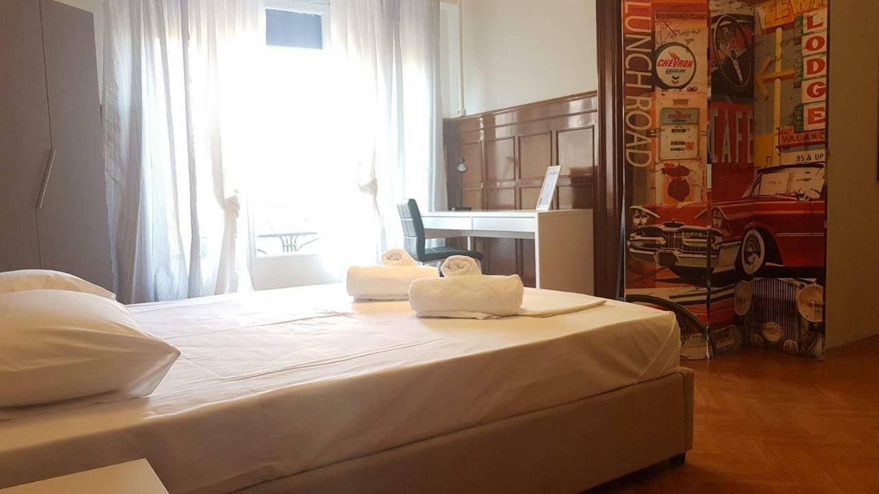Violet Errathens Apartment - Athens Center, 7 Bd, 3 Bath מראה חיצוני תמונה