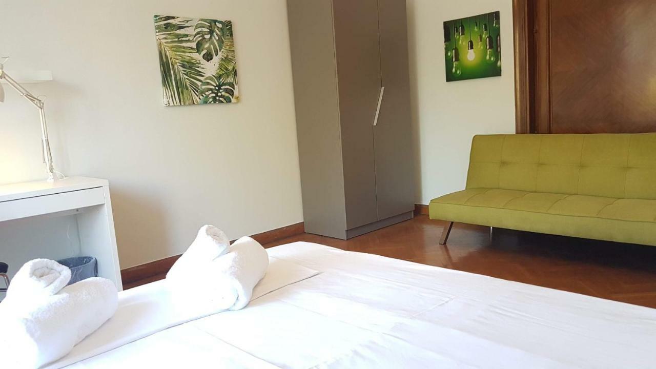 Violet Errathens Apartment - Athens Center, 7 Bd, 3 Bath מראה חיצוני תמונה