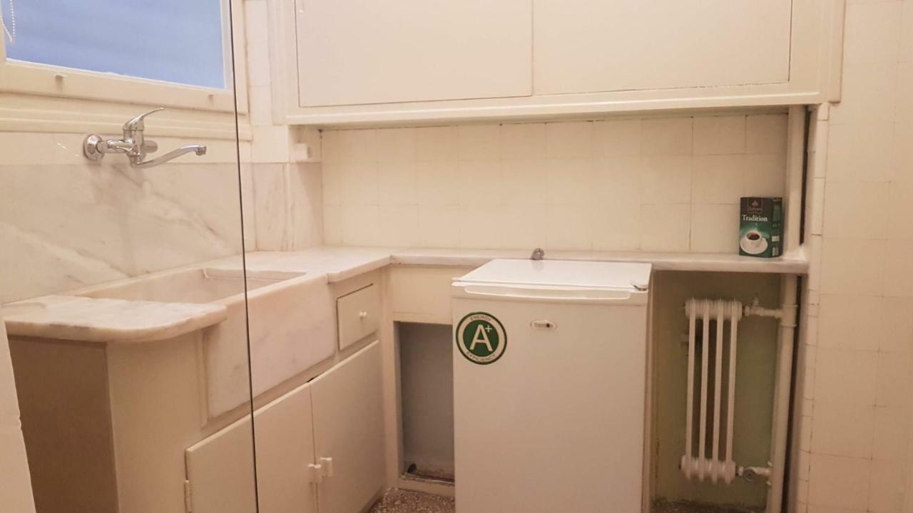Violet Errathens Apartment - Athens Center, 7 Bd, 3 Bath מראה חיצוני תמונה