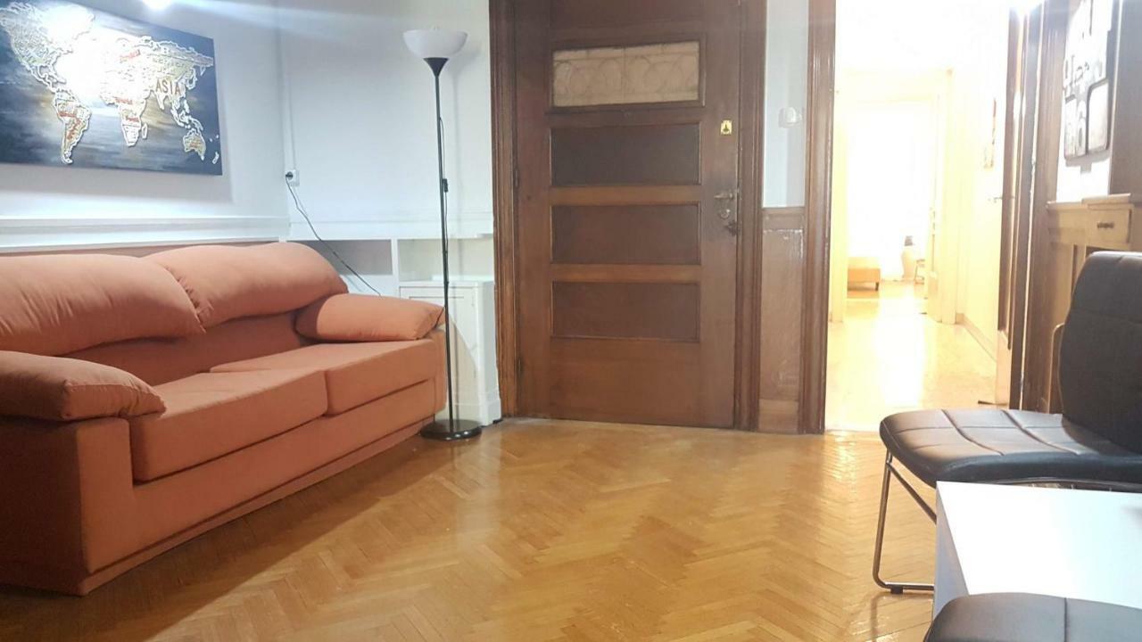 Violet Errathens Apartment - Athens Center, 7 Bd, 3 Bath מראה חיצוני תמונה