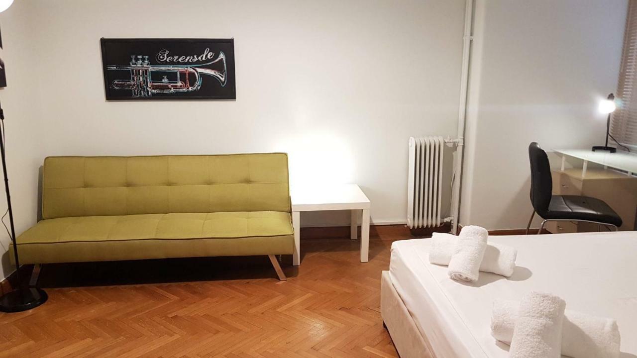 Violet Errathens Apartment - Athens Center, 7 Bd, 3 Bath מראה חיצוני תמונה