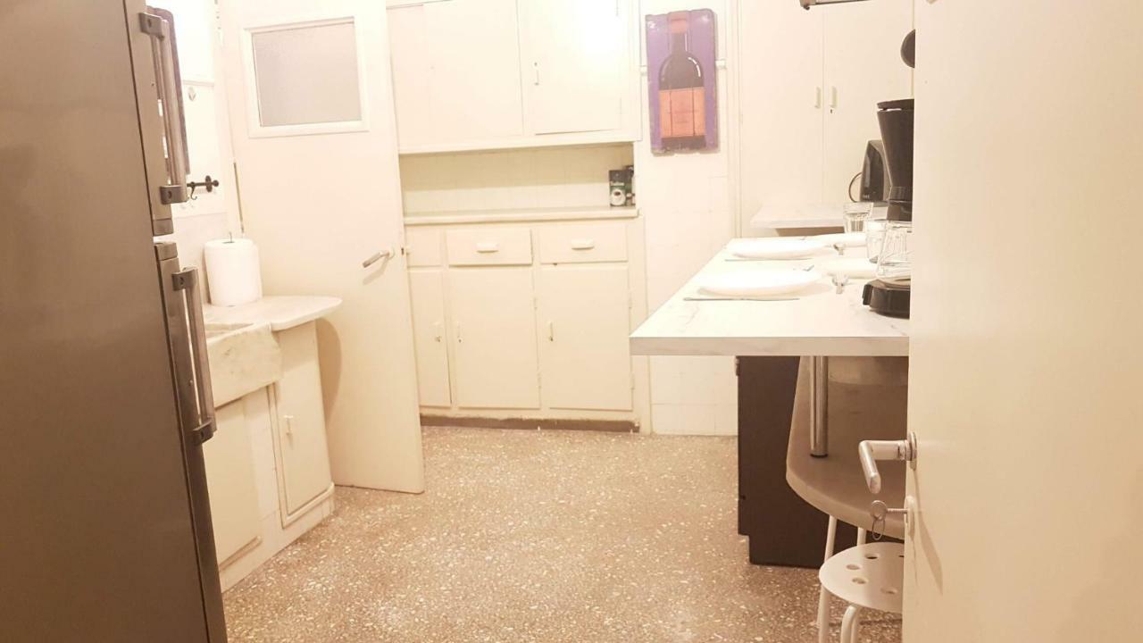 Violet Errathens Apartment - Athens Center, 7 Bd, 3 Bath מראה חיצוני תמונה